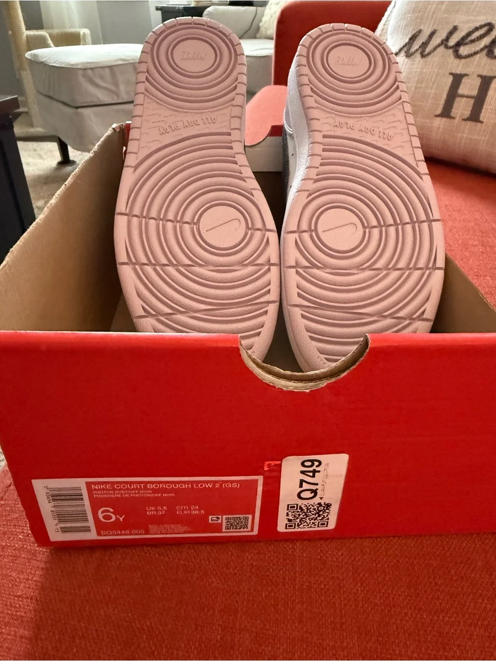 Nike Kids Low-Top Sneakers in Lavender, White & Black